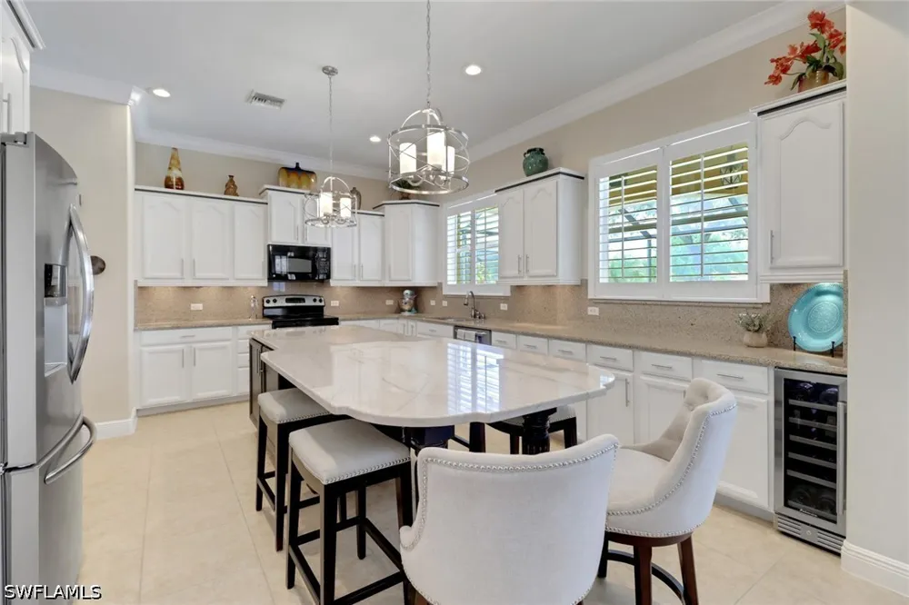 Vardin Place Naples, FL 34120