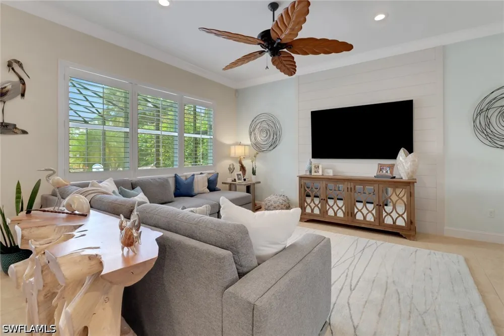 Vardin Place Naples, FL 34120
