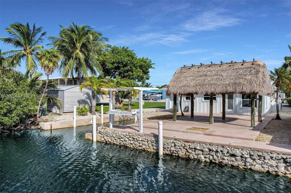 251 Azalea St Plantation Key, FL 33070