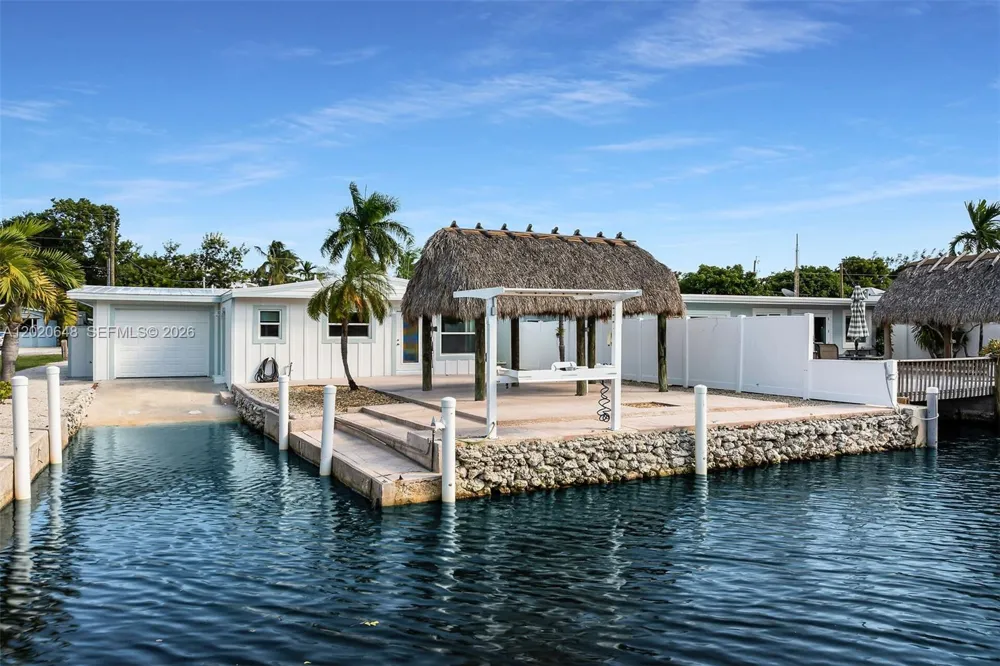 251 Azalea St Plantation Key, FL 33070