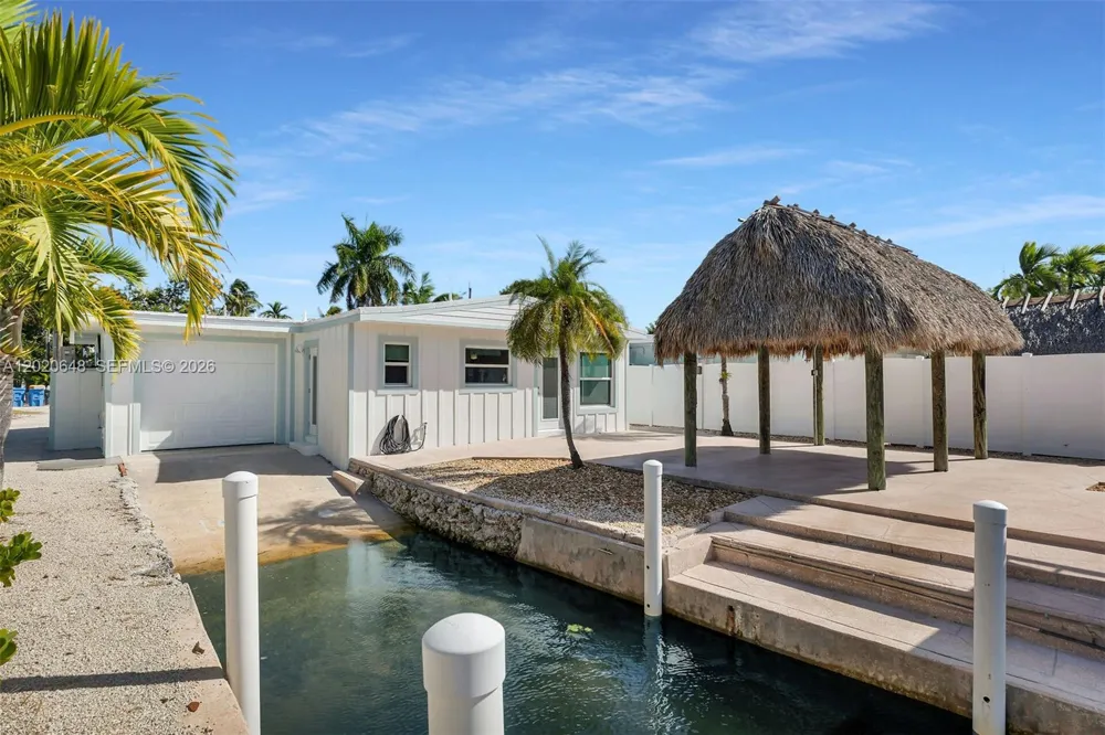 251 Azalea St Plantation Key, FL 33070