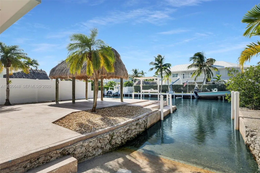 251 Azalea St Plantation Key, FL 33070