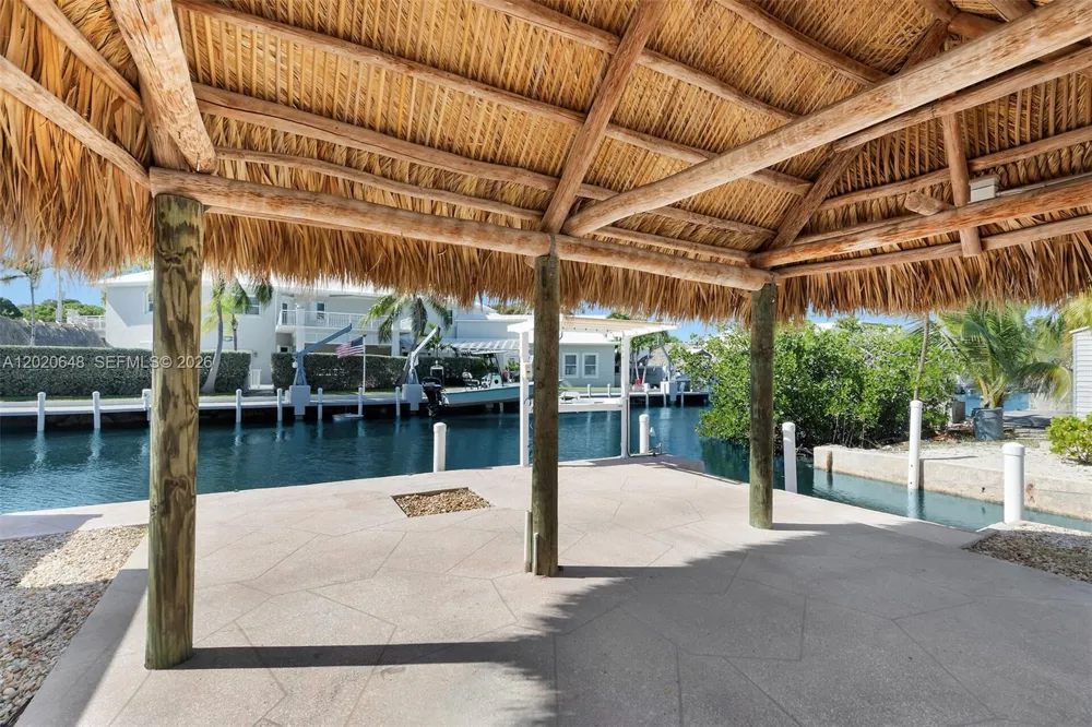 251 Azalea St Plantation Key, FL 33070