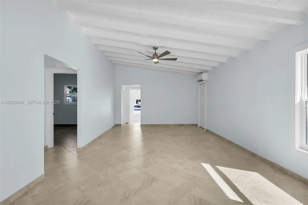 251 Azalea St Plantation Key, FL 33070