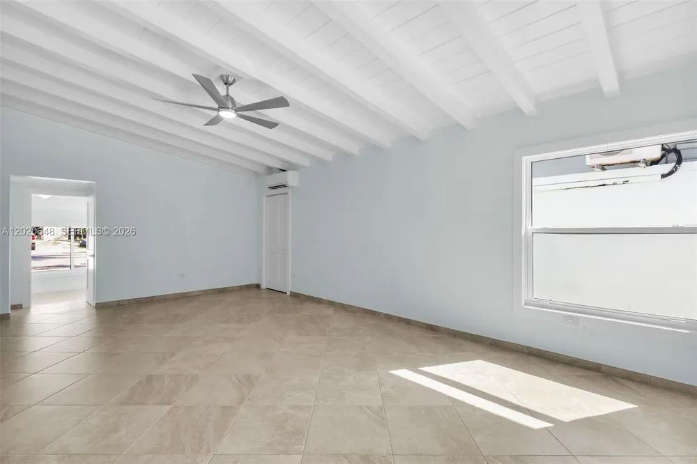 251 Azalea St Plantation Key, FL 33070