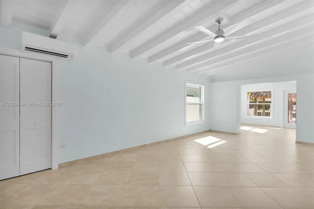 251 Azalea St Plantation Key, FL 33070