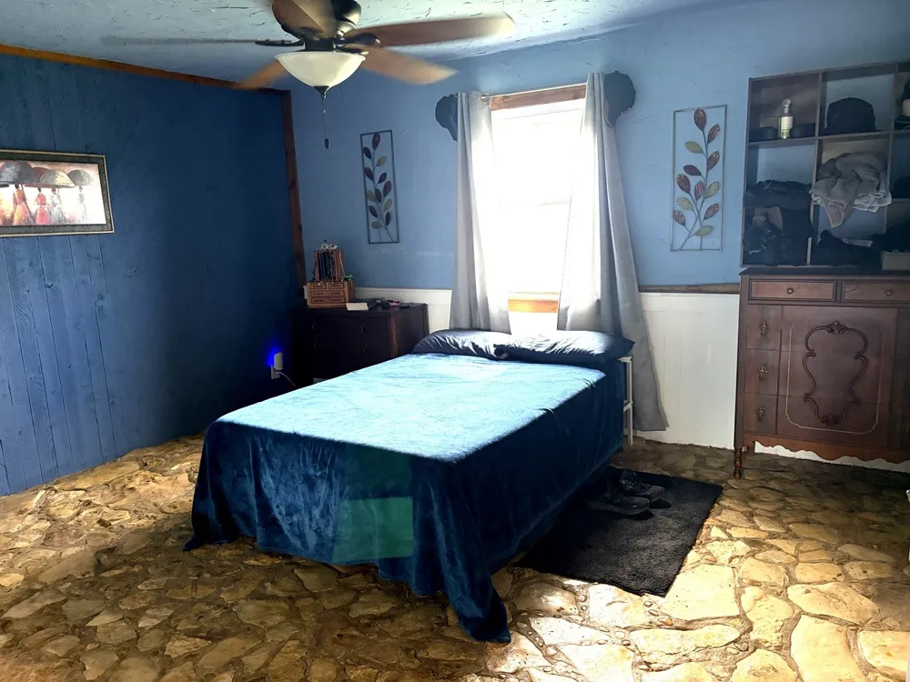 2515 US Highway 77 Highway Lott, TX 76656