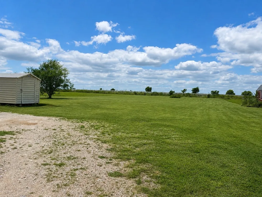 2515 US Highway 77 Highway Lott, TX 76656