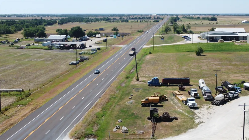 2515 US Highway 77 Highway Lott, TX 76656