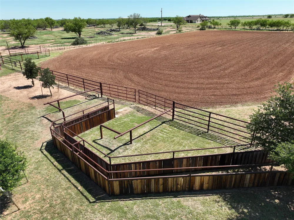 13656 County Road 238 Clyde, TX 79510