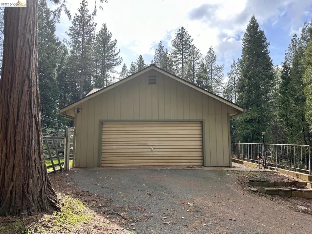 19071 W. ALLAN Volcano, CA 95689