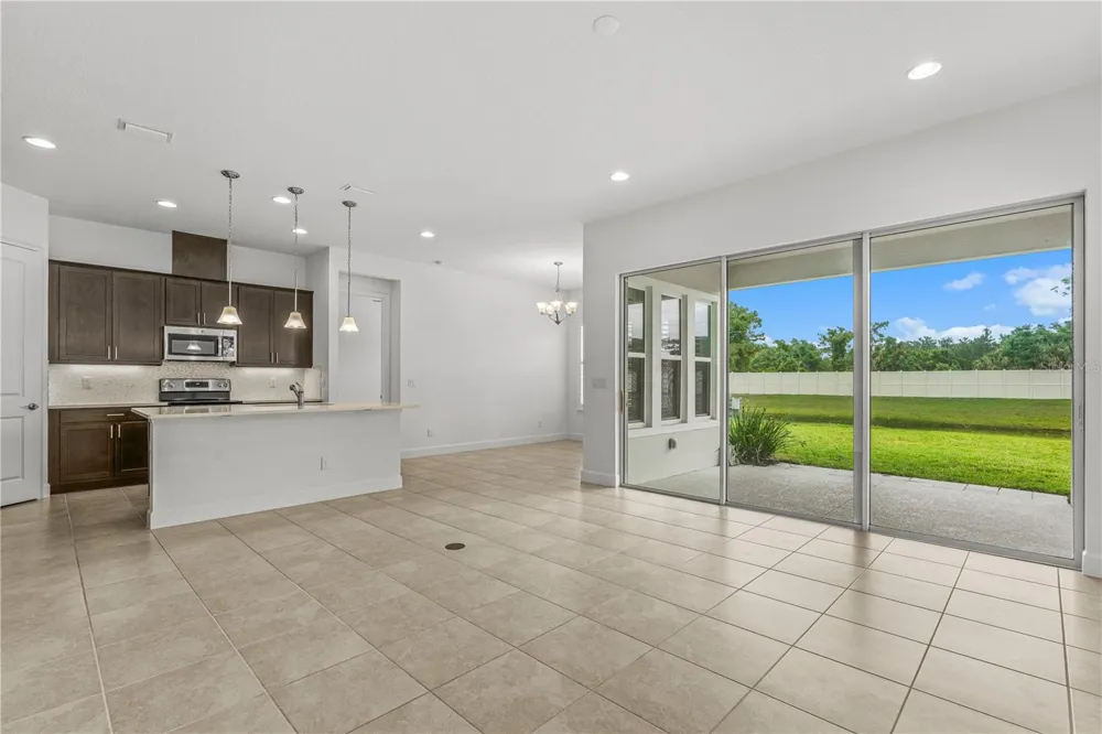 6243 WOODHAVEN VILLAGE DRIVE Port Orange, FL 32128