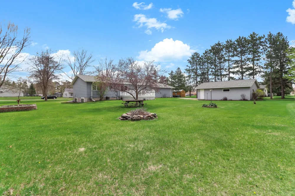 418 Clayborn Avenue Parkers Prairie, MN 56361