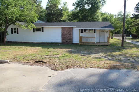 5211 Red Maple Lane