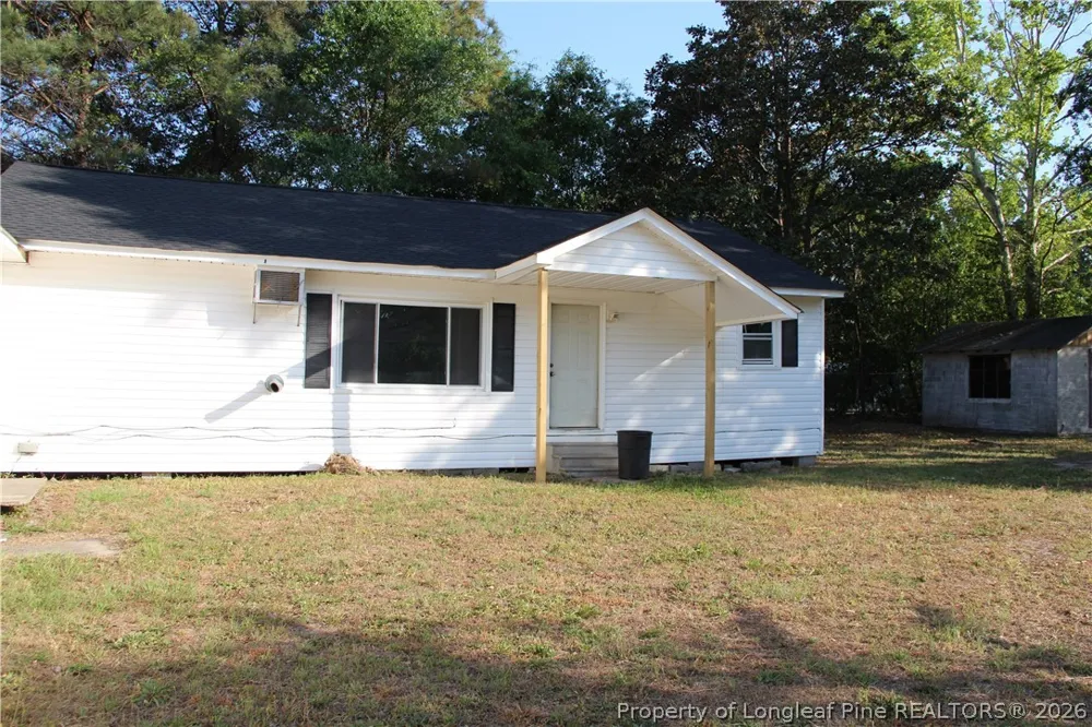 5211 Red Maple Lane Hope Mills, NC 28348