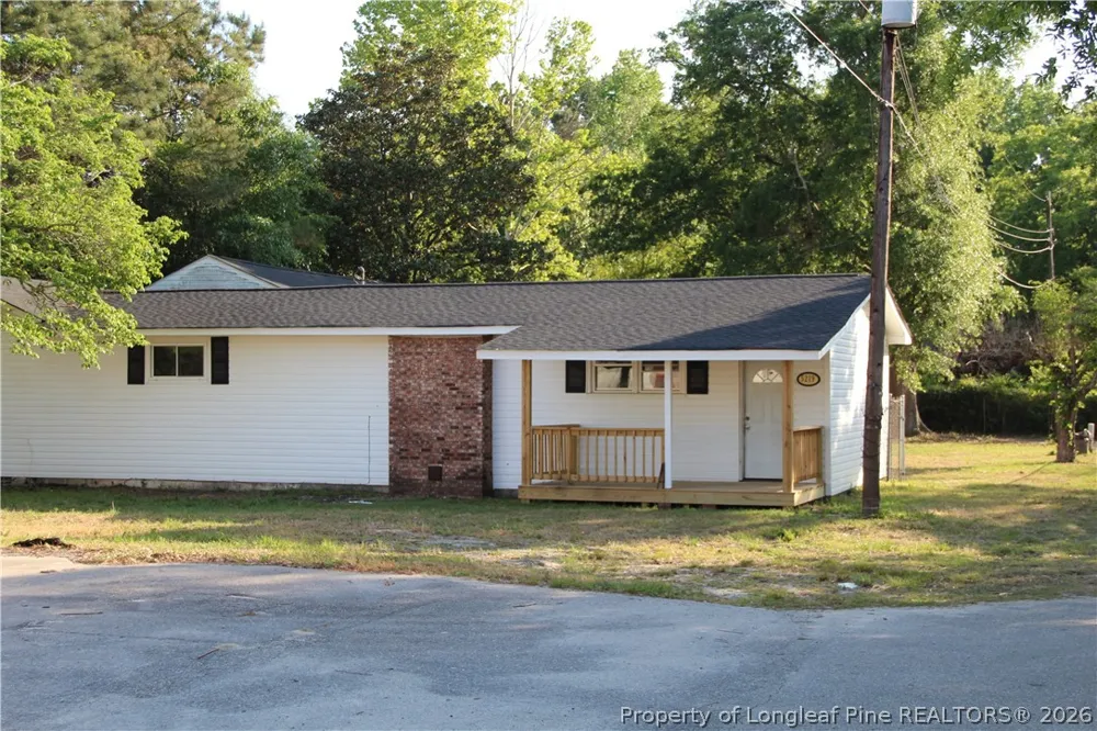 5211 Red Maple Lane Hope Mills, NC 28348