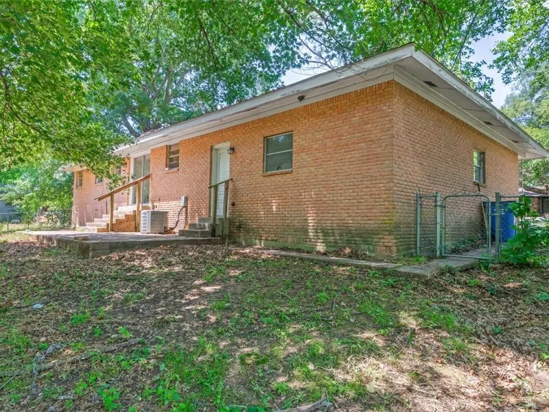 1016 Saline Grand Saline, TX 75140