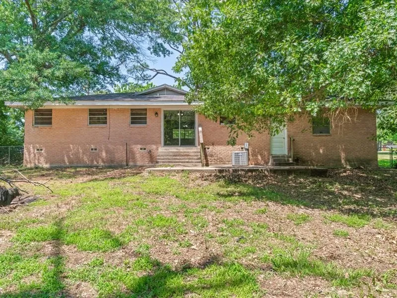 1016 Saline Grand Saline, TX 75140