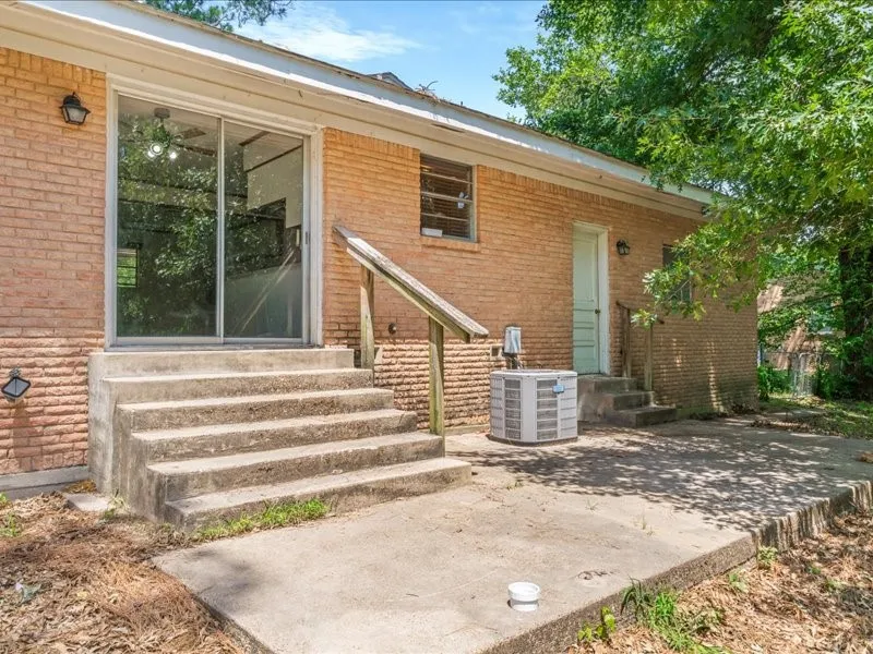 1016 Saline Grand Saline, TX 75140