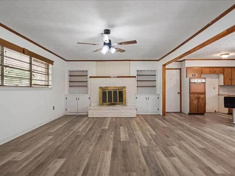 1016 Saline Grand Saline, TX 75140