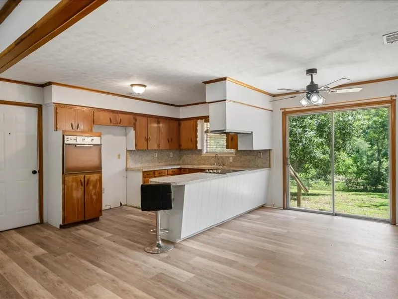 1016 Saline Grand Saline, TX 75140