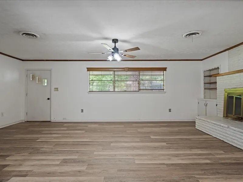 1016 Saline Grand Saline, TX 75140