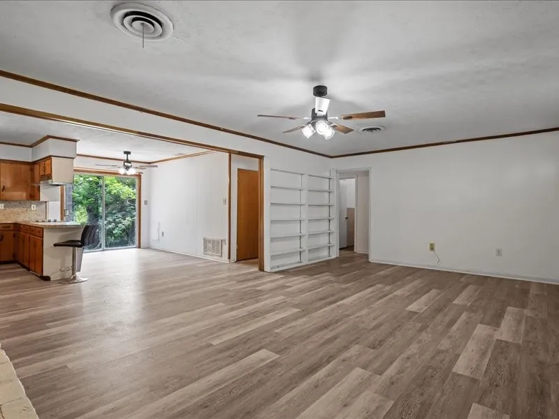 1016 Saline Grand Saline, TX 75140