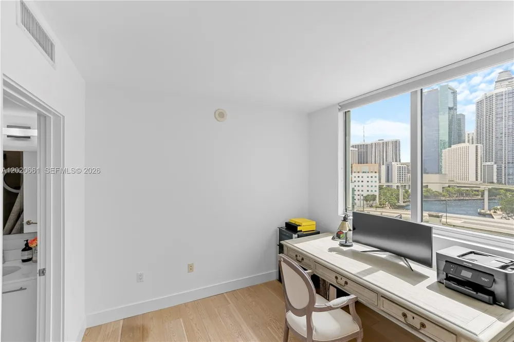 92 SW 3rd St #1201 Miami, FL 33130