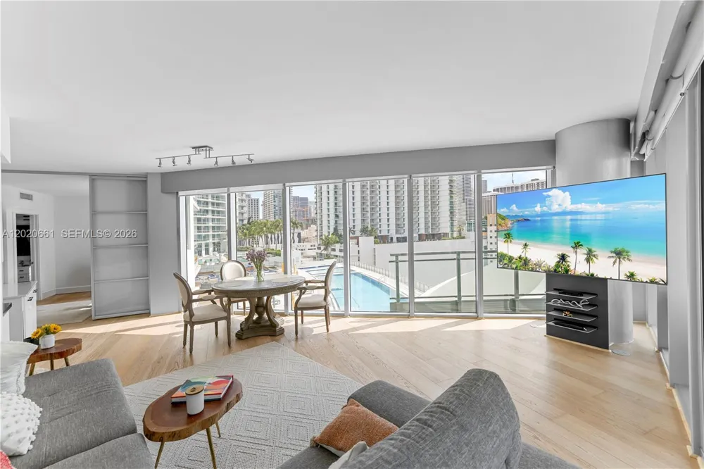 92 SW 3rd St #1201 Miami, FL 33130