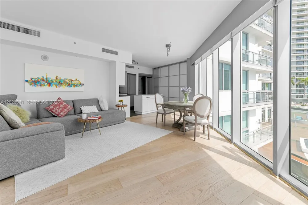92 SW 3rd St #1201 Miami, FL 33130