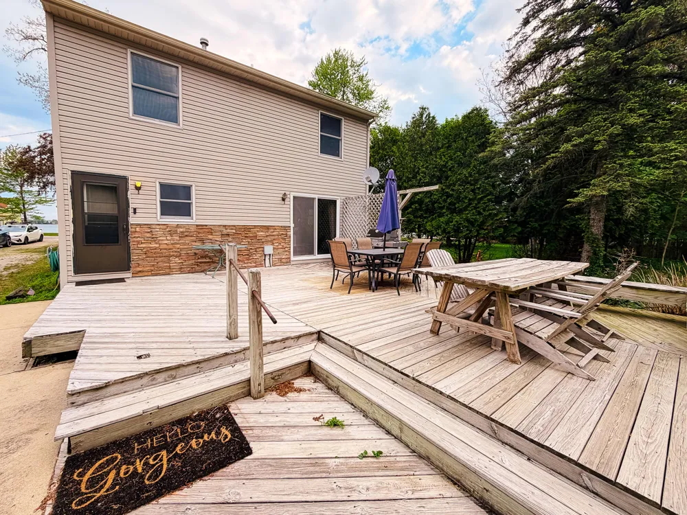 5175 Pleasant Valley Road Manitou Beach, MI 49253
