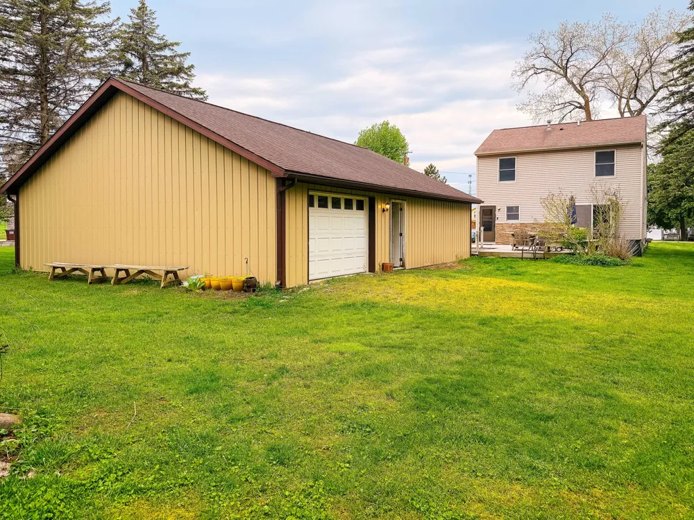 5175 Pleasant Valley Road Manitou Beach, MI 49253