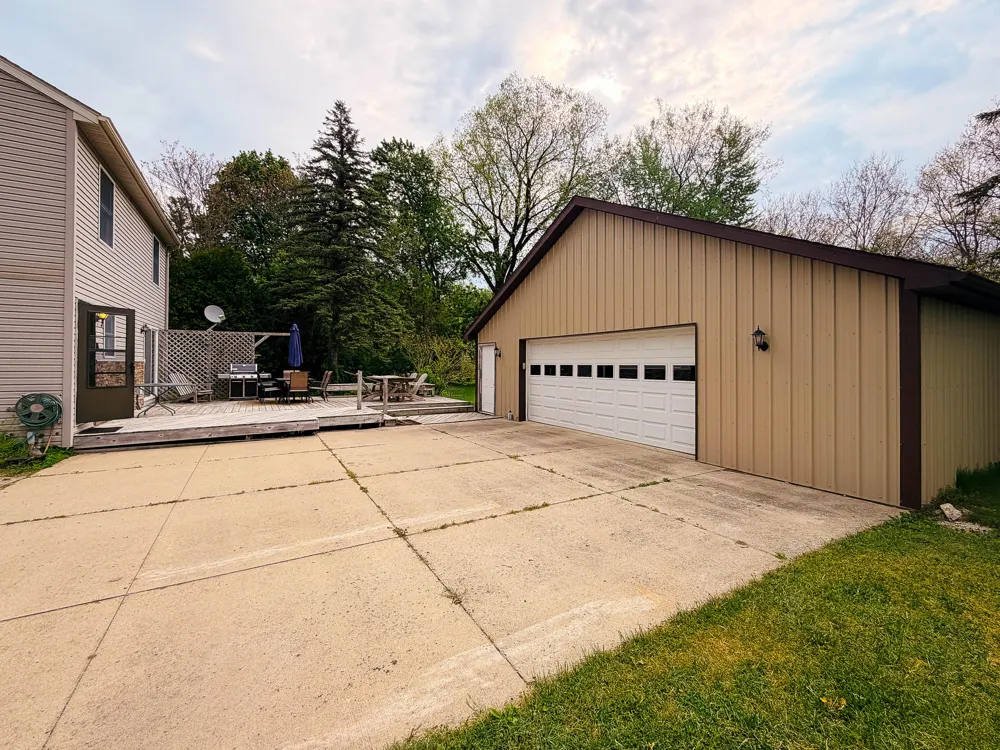 5175 Pleasant Valley Road Manitou Beach, MI 49253