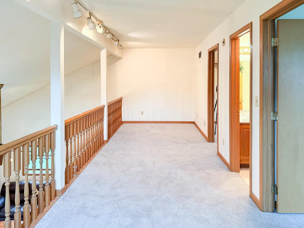 5175 Pleasant Valley Road Manitou Beach, MI 49253