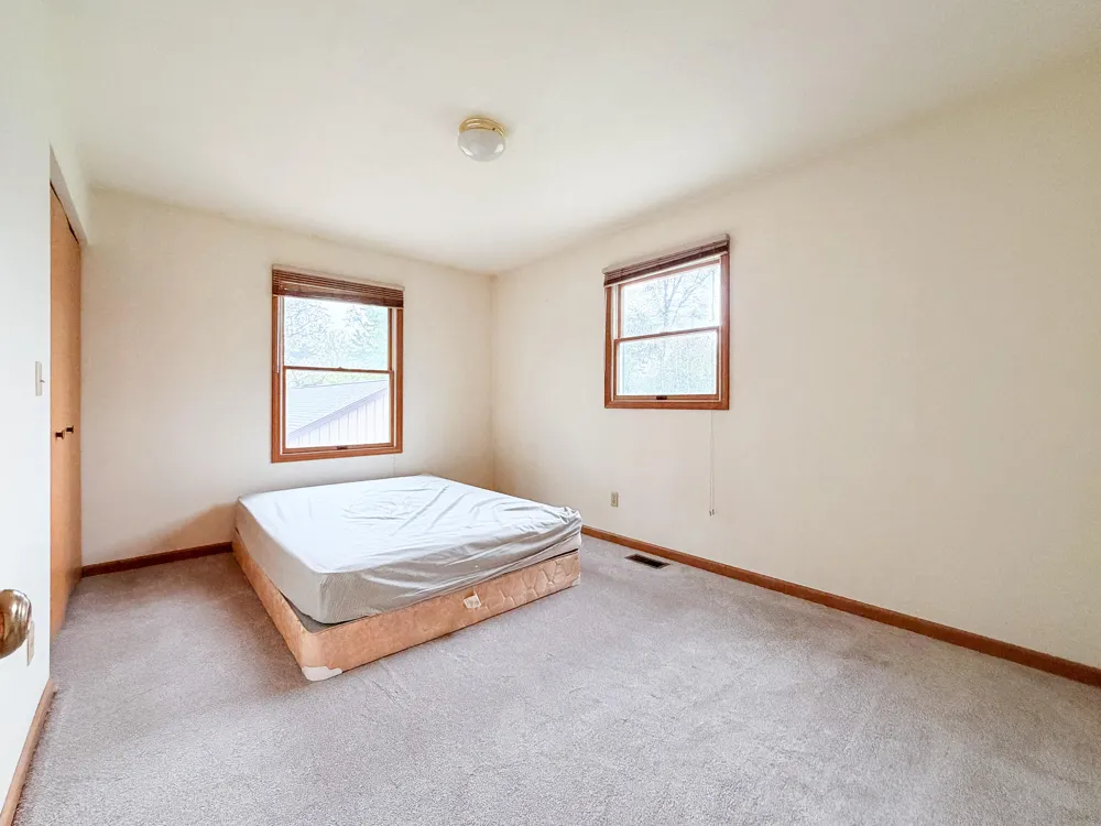 5175 Pleasant Valley Road Manitou Beach, MI 49253
