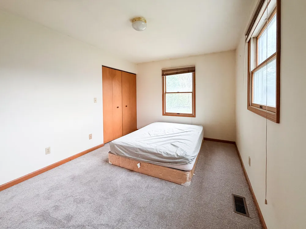 5175 Pleasant Valley Road Manitou Beach, MI 49253