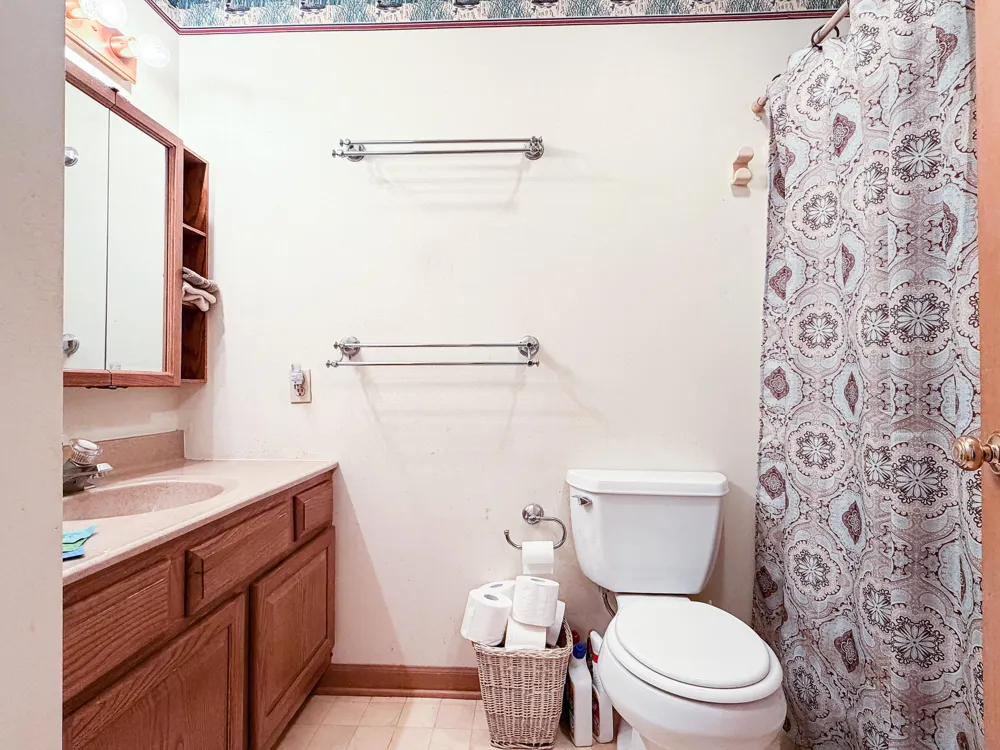 5175 Pleasant Valley Road Manitou Beach, MI 49253