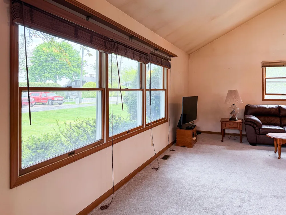 5175 Pleasant Valley Road Manitou Beach, MI 49253