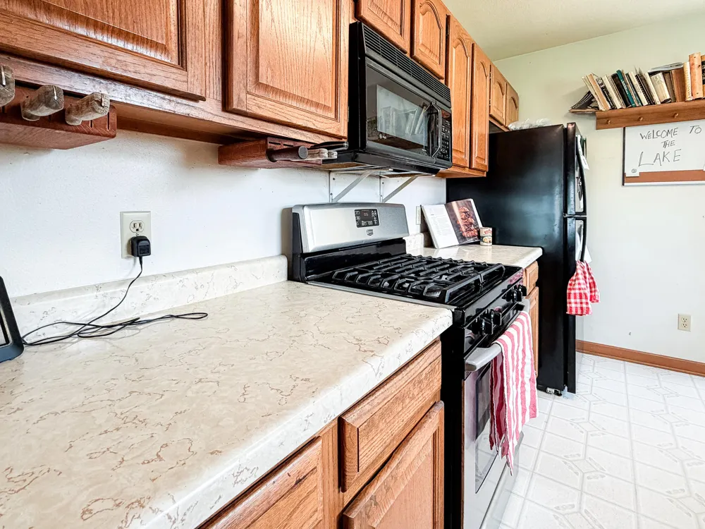 5175 Pleasant Valley Road Manitou Beach, MI 49253
