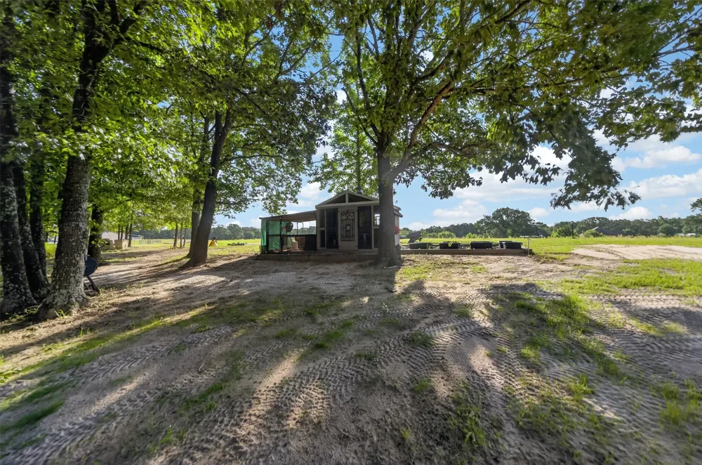 954 RS County Road 4261 Emory, TX 75440
