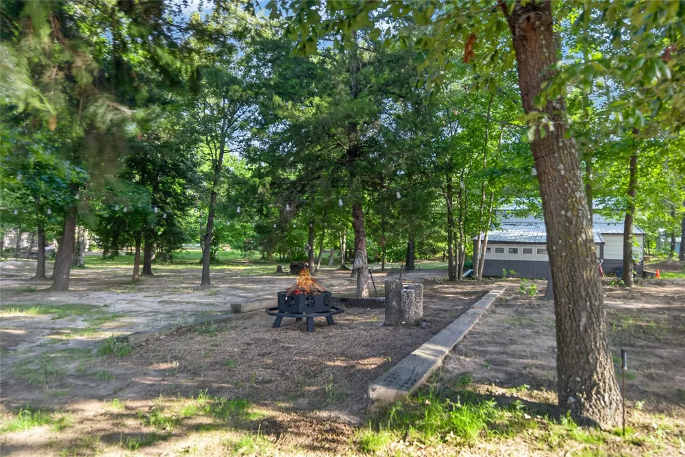 954 RS County Road 4261 Emory, TX 75440