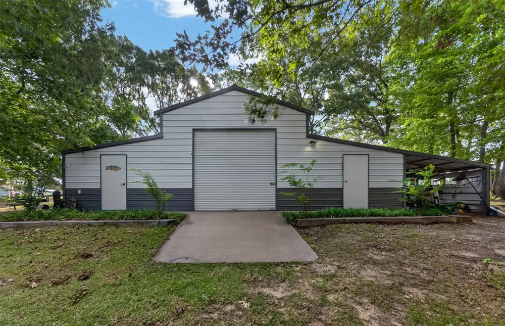 954 RS County Road 4261 Emory, TX 75440