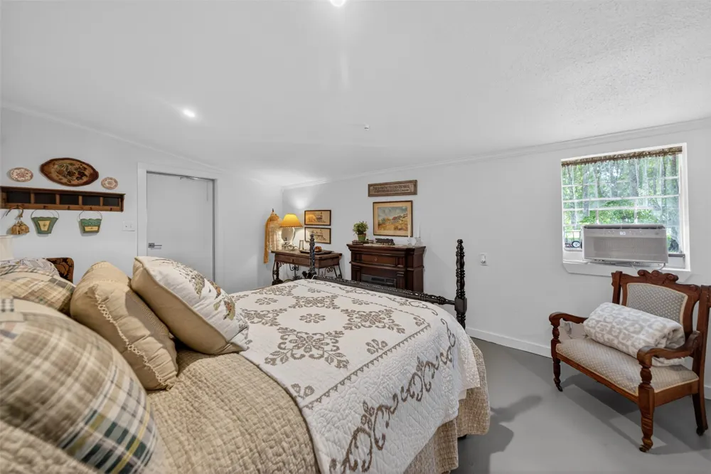954 RS County Road 4261 Emory, TX 75440