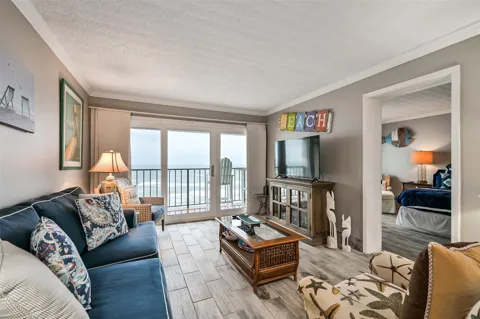 7310 Seawall Boulevard #902/903