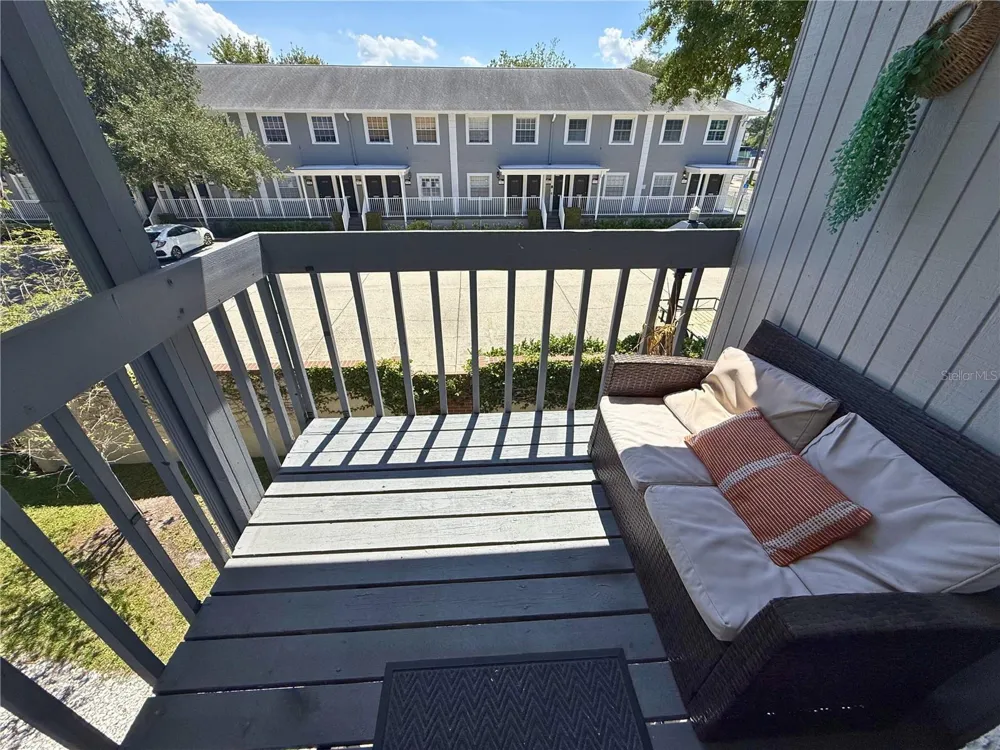 4821 W MCELROY AVENUE #D210 Tampa, FL 33611