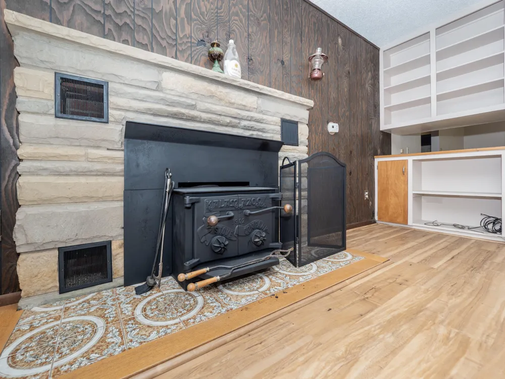 59021 County Road 215 Lawrence Township, MI 49064