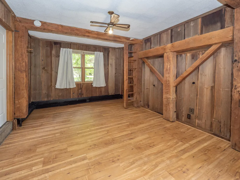 59021 County Road 215 Lawrence Township, MI 49064