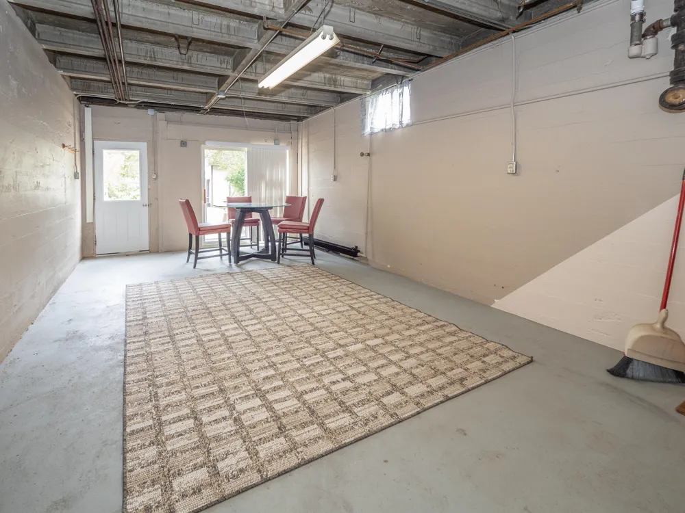 59021 County Road 215 Lawrence Township, MI 49064