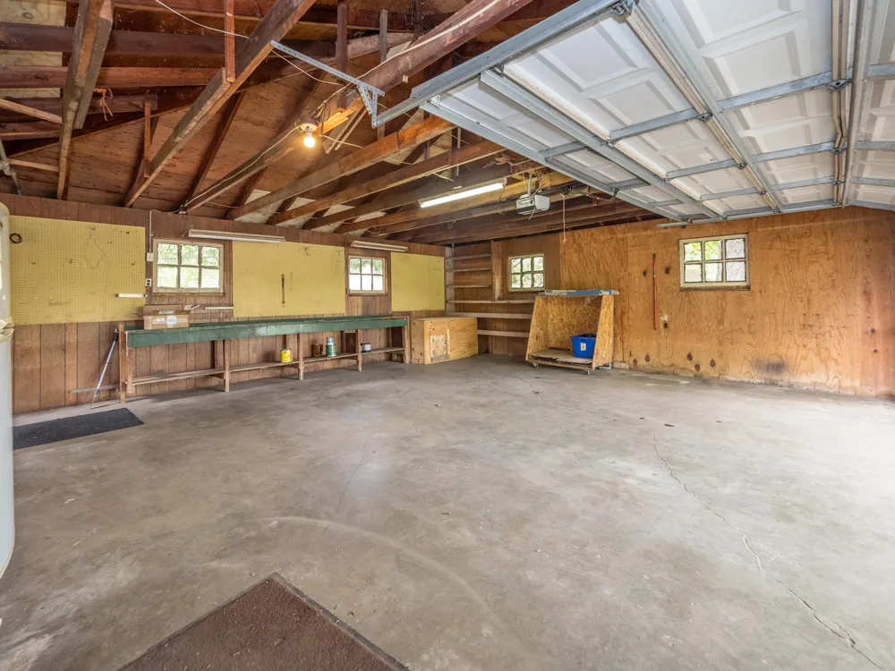 59021 County Road 215 Lawrence Township, MI 49064
