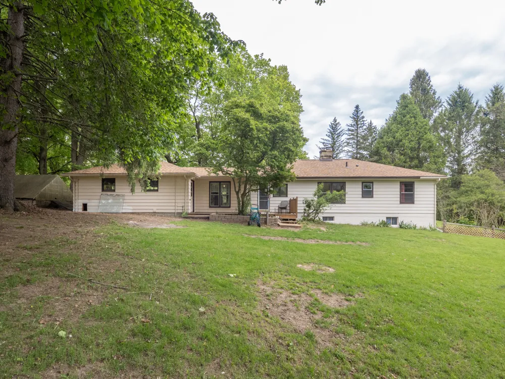 59021 County Road 215 Lawrence Township, MI 49064